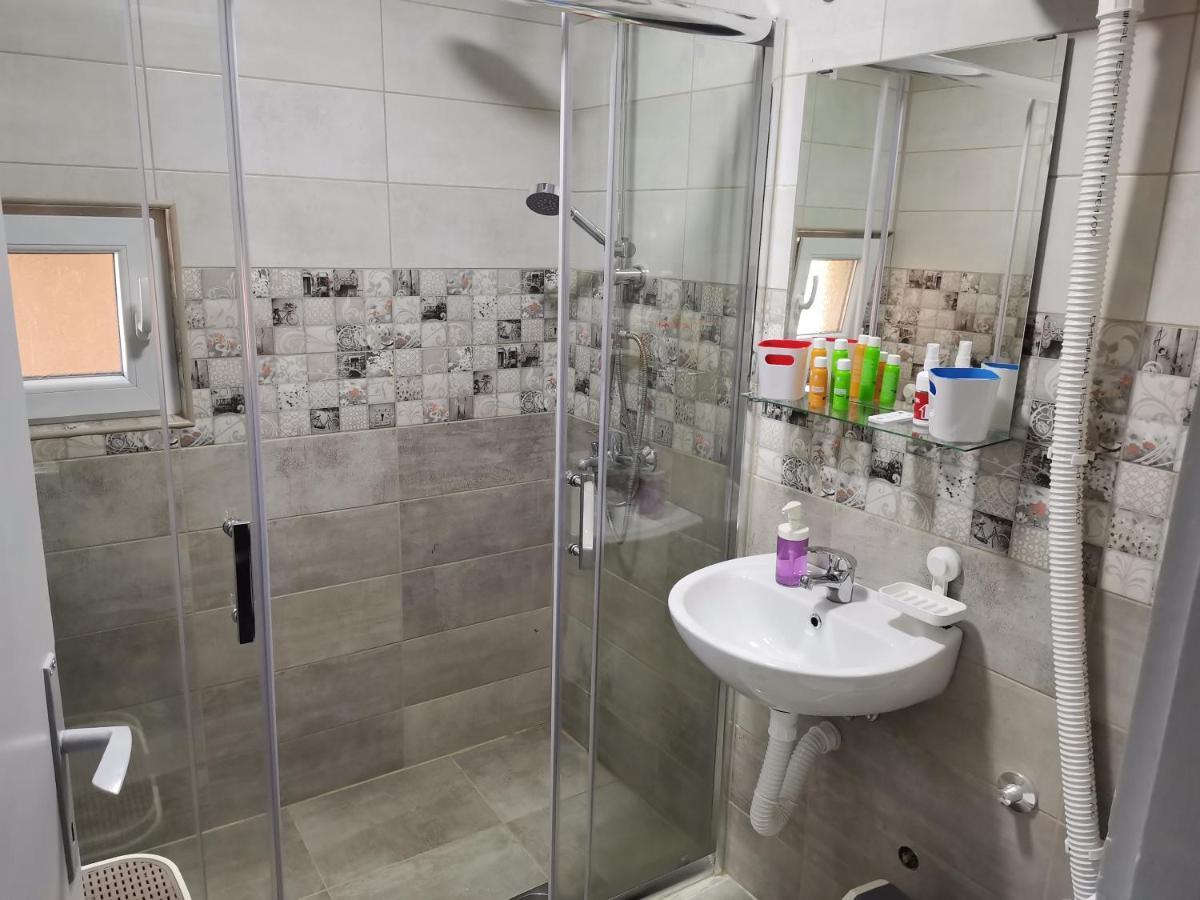 Apartman Terassa Donji Milanovac Luaran gambar