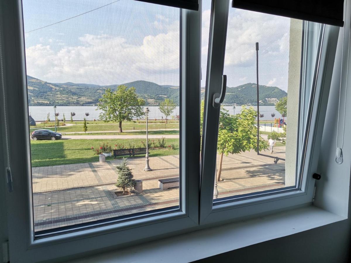 Apartman Terassa Donji Milanovac Luaran gambar