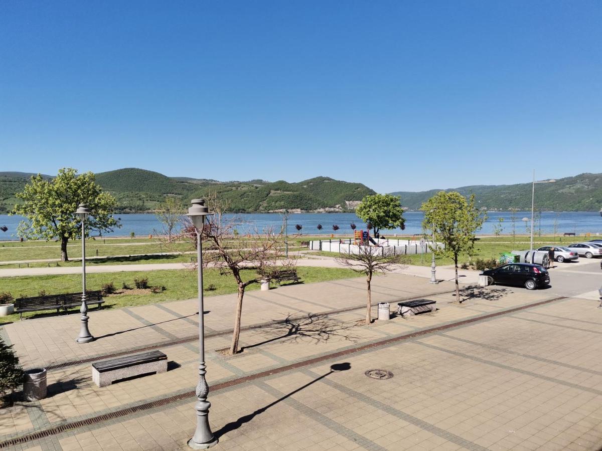 Apartman Terassa Donji Milanovac Luaran gambar